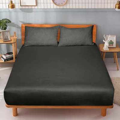 ROYALE LINENS 300 Thread Count 100% Long Staple Combed Cotton Fitted Sheet - Super Soft Deep Pocket Bottom Sheet - Black Fitted Sheet - Fitted Sheet Only - Elastic Sheet (Black)
