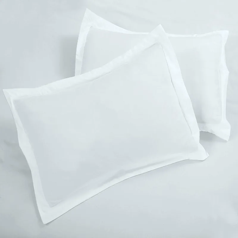 ROYALE LINENS White Duvet Cover - Duvet Cover Set - 3 Piece Double Brushed Duvet Covers with Zipper Closure, 1 Duvet Cover and 2 Pillow Shams