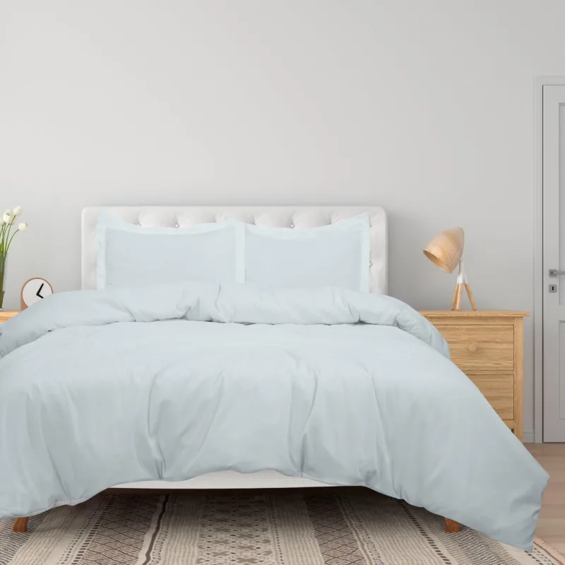 ROYALE LINENS White Duvet Cover - Duvet Cover Set - 3 Piece Double Brushed Duvet Covers with Zipper Closure, 1 Duvet Cover and 2 Pillow Shams
