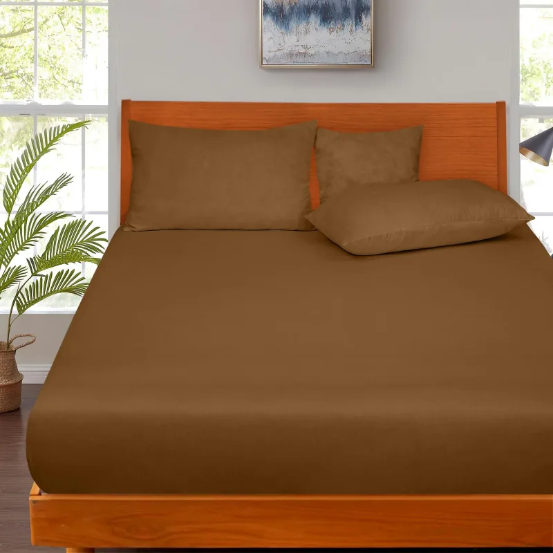 Royale Linens 300 Thread Count 100% Long Staple Combed Cotton Fitted Sheet- Super Soft Deep Pocket Sheet- Chocolate Fitted Sheet - Fitted Sheet Only - Elastic Sheet ( Chocolate)