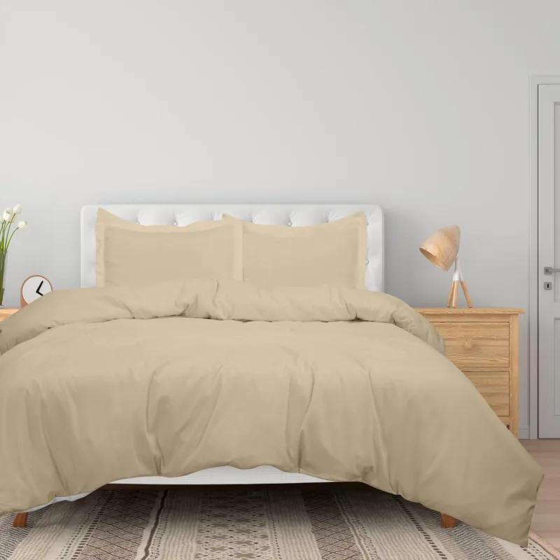 ROYALE LINENS White Duvet Cover - Duvet Cover Set - 3 Piece Double Brushed Duvet Covers with Zipper Closure, 1 Duvet Cover and 2 Pillow Shams